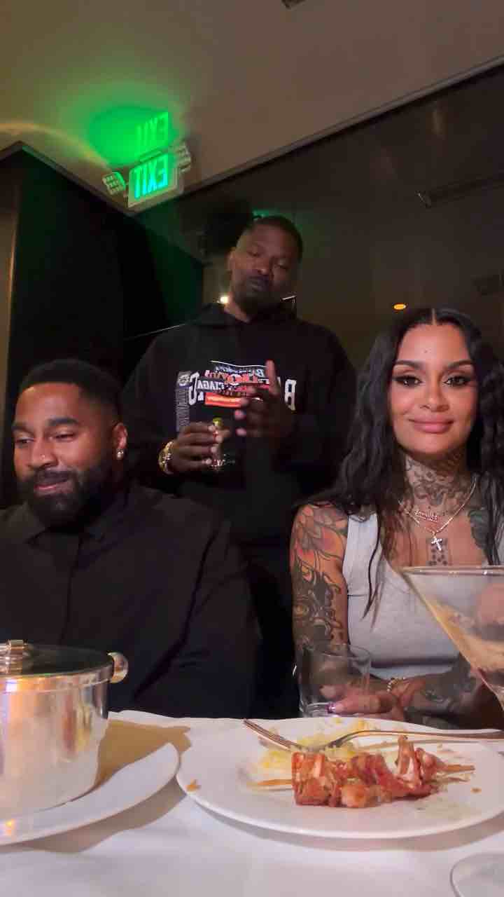 Jamie Foxx describes Kehlani’s career from when she was 13 years old at his house and how she dodged the wolves that were around